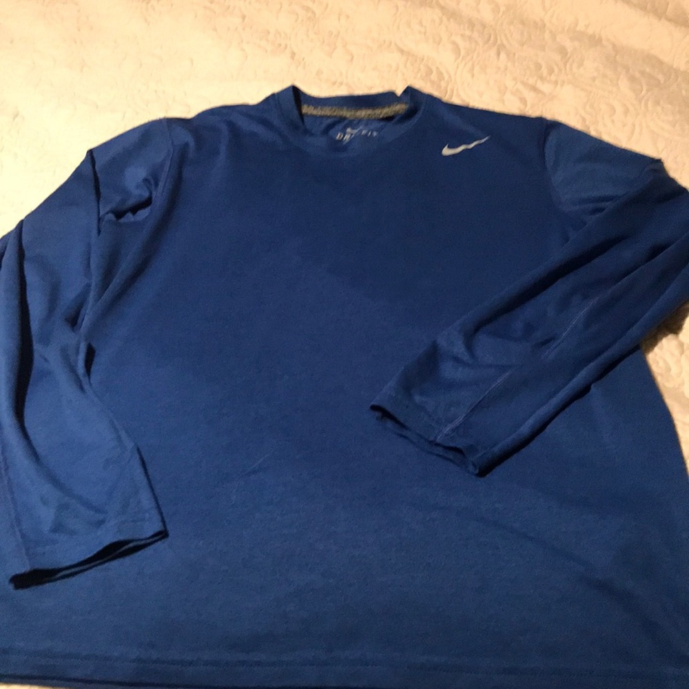 Men’s M Nike Dri-Fit long sleeve